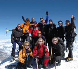 Bjergbestigning af Mount i 5.641 Meters → Klik Her!